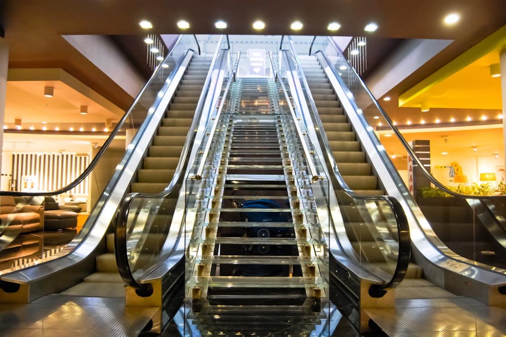 What Is The Difference Between An Elevator And An Escalator